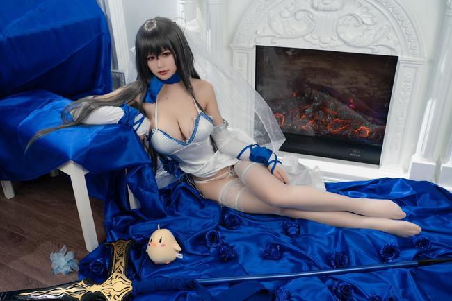 小仓千代w – NO.025 路易九世礼服[ 20P-138MB]