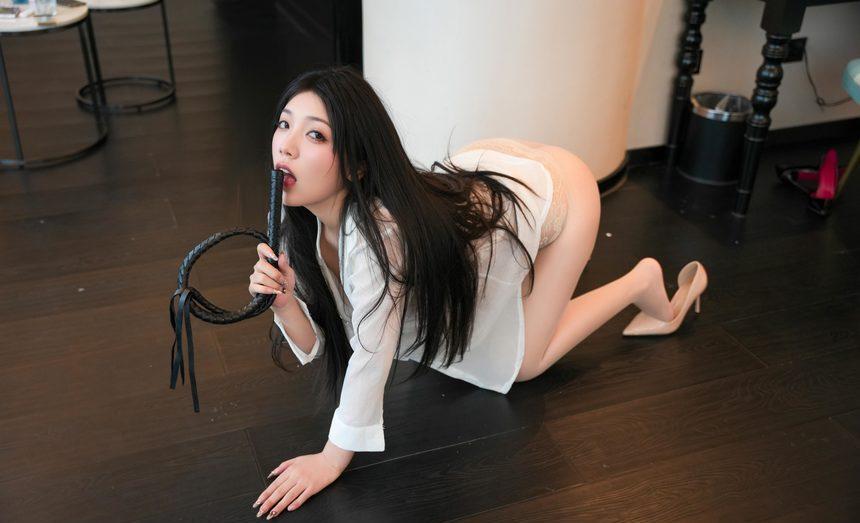 [XiuRen秀人网] 2025.04.17 No.10163 小泡芙kiko [69+1P]