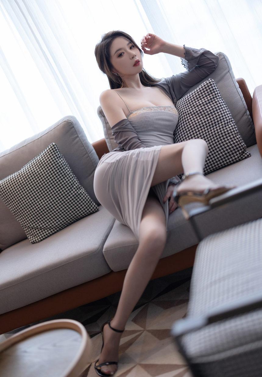 [XiuRen秀人网] 2024.08.13 No.9007 梦心玥 [100+1P]