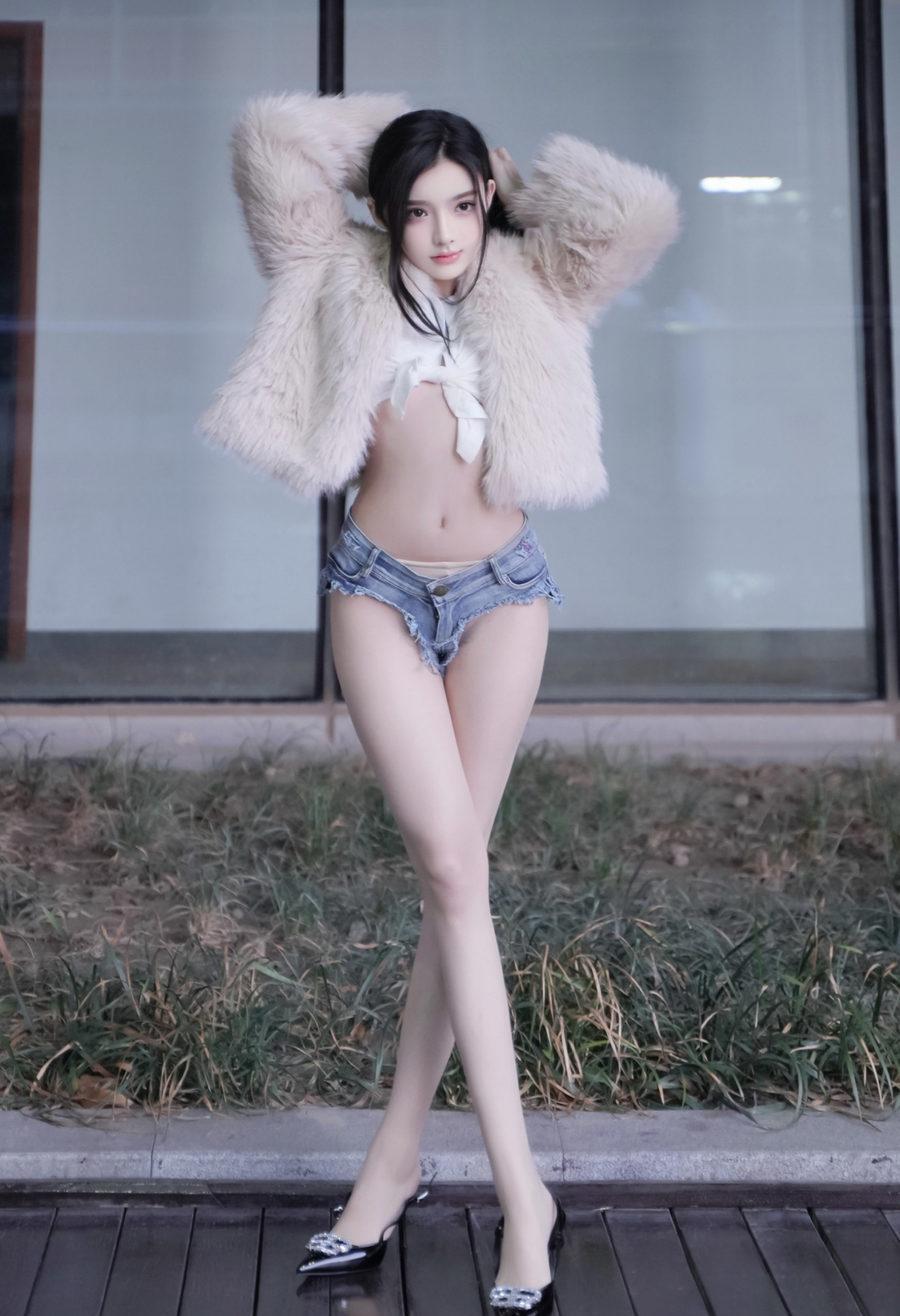 [XiuRen秀人网] 2024.03.20 No.8261 龙雪儿 [77+1P]