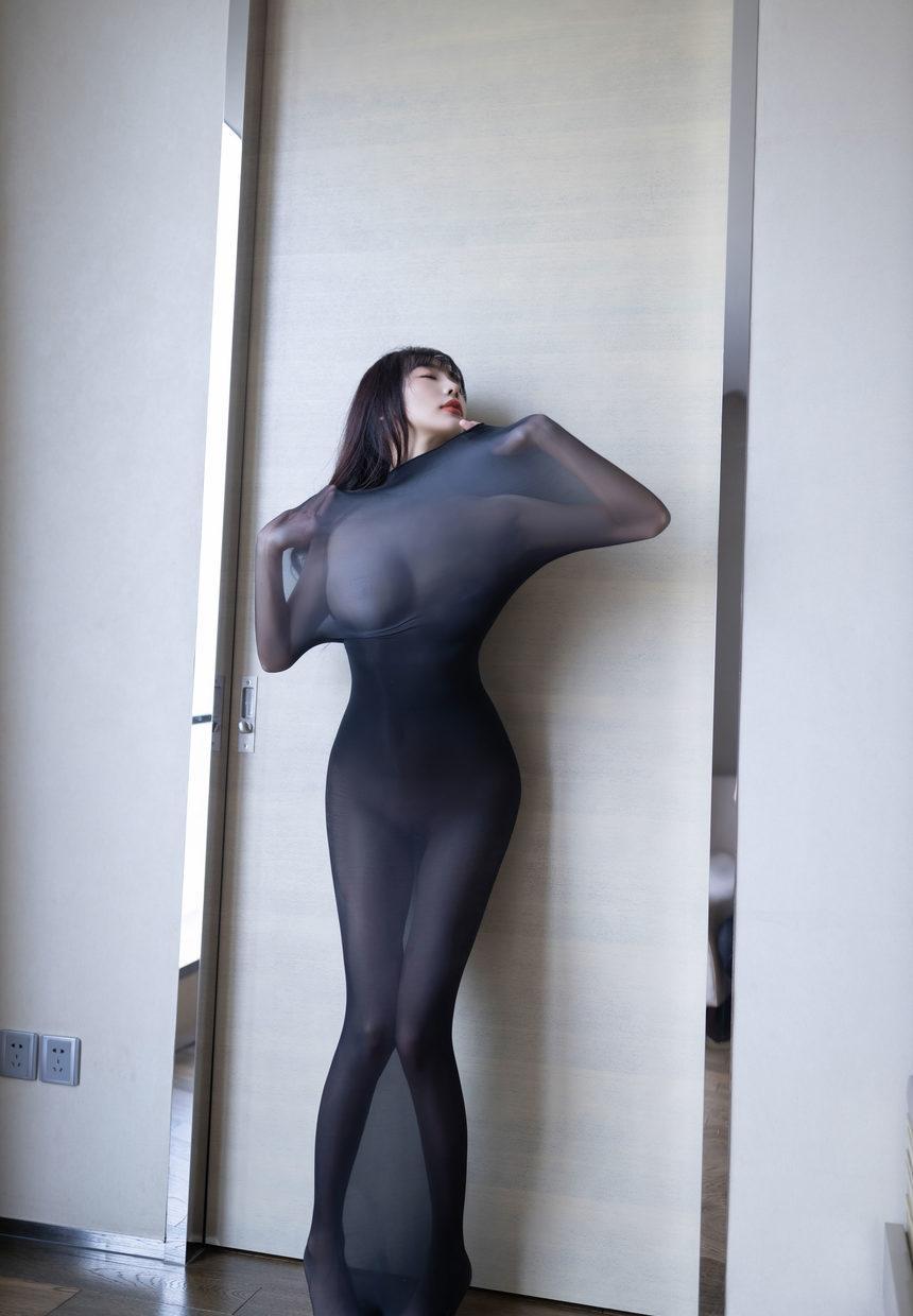 [XiuRen秀人网] 2024.12.12 No.9590 陆萱萱 [81+1P]