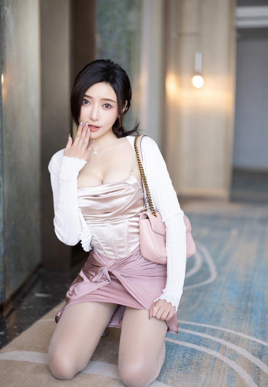 [XiuRen秀人网] 2023.11.09 No.7640 王馨瑶yanni [88+1P]