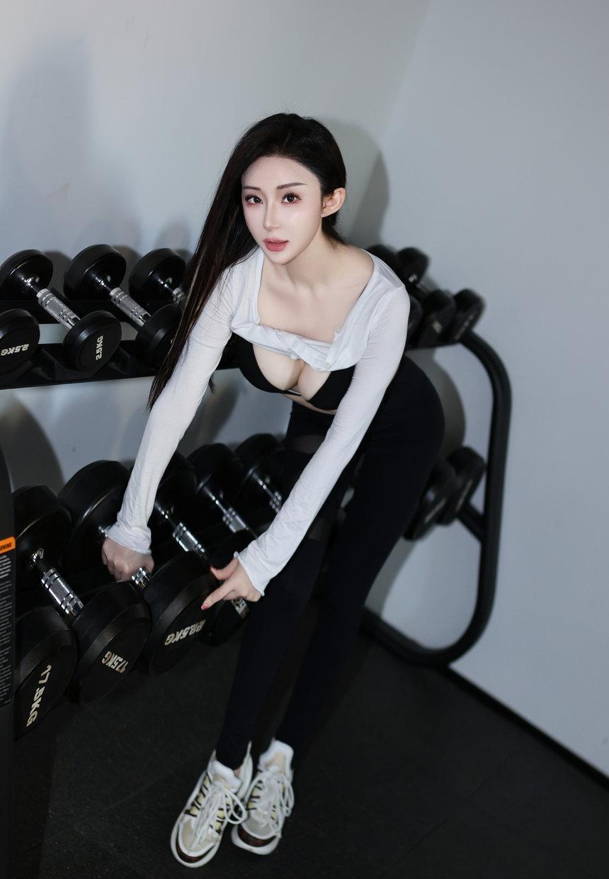 [XiuRen秀人网] 2023.11.23 No.7705 田兮白 [89+1P]