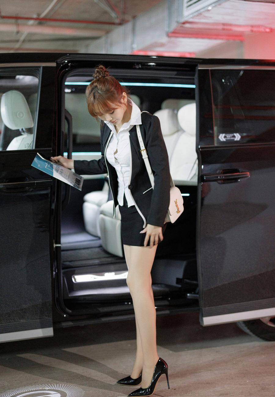 [XiuRen秀人网] 2024.01.08 No.7925 圆儿 [39+1P]