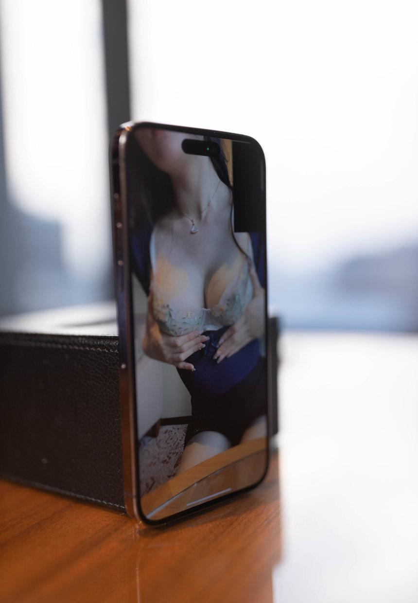 [XiuRen秀人网] 2023.11.02 No.7604 小逗逗 [77+1P]