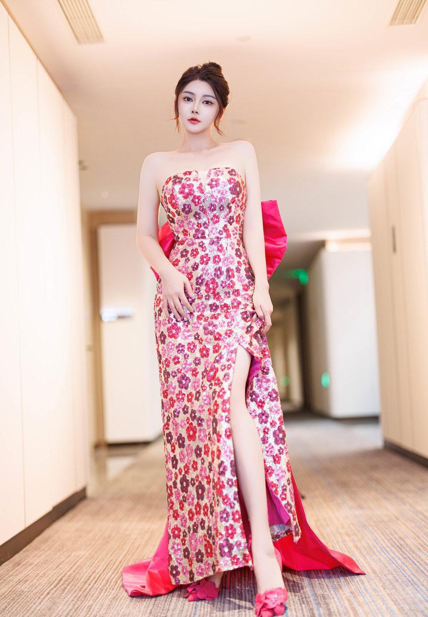 [XiuRen秀人网] 2024.12.31 No.9688 凯竹Quinn [81+1P]