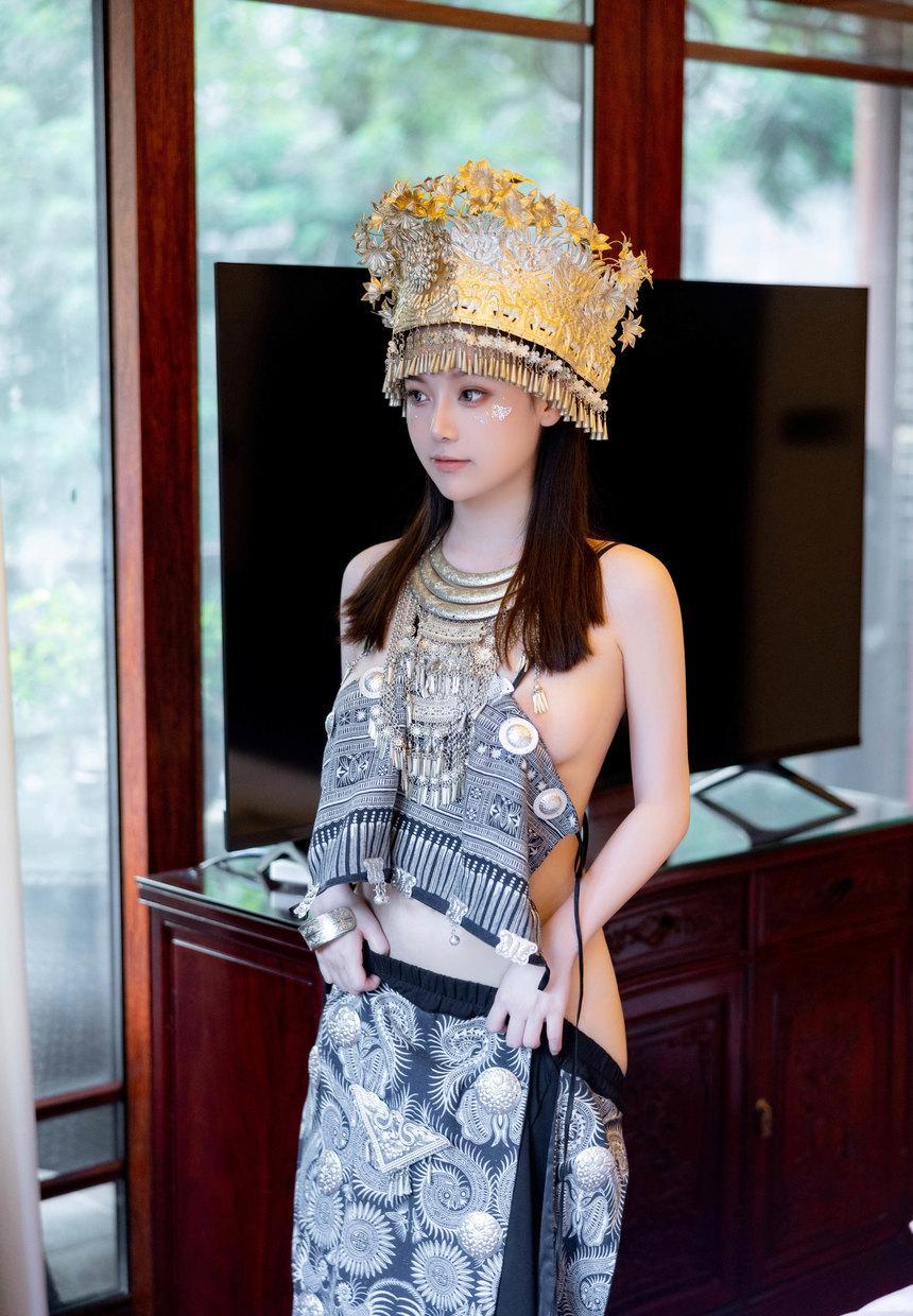 [XiuRen秀人网] 2023.09.27 No.7448 豆瓣酱 [82+1P]