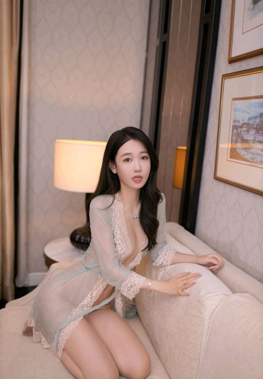 [XiuRen秀人网] 2024.08.26 No.9069 唐安琪 [81+1P]