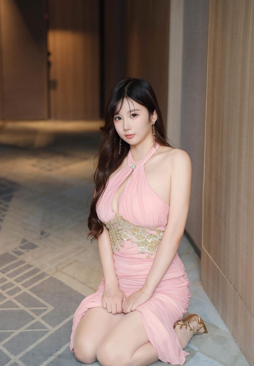 [XiuRen秀人网] 2025.09.19 No.10786 小肉肉咪 [62+1P]