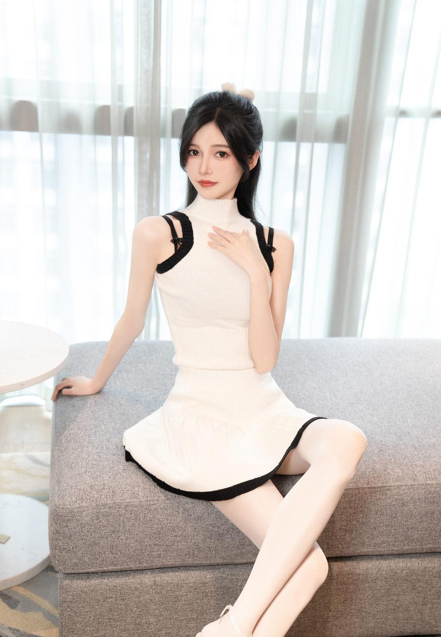 [XiuRen秀人网] 2024.05.15 No.8544 程程程- [95+1P]