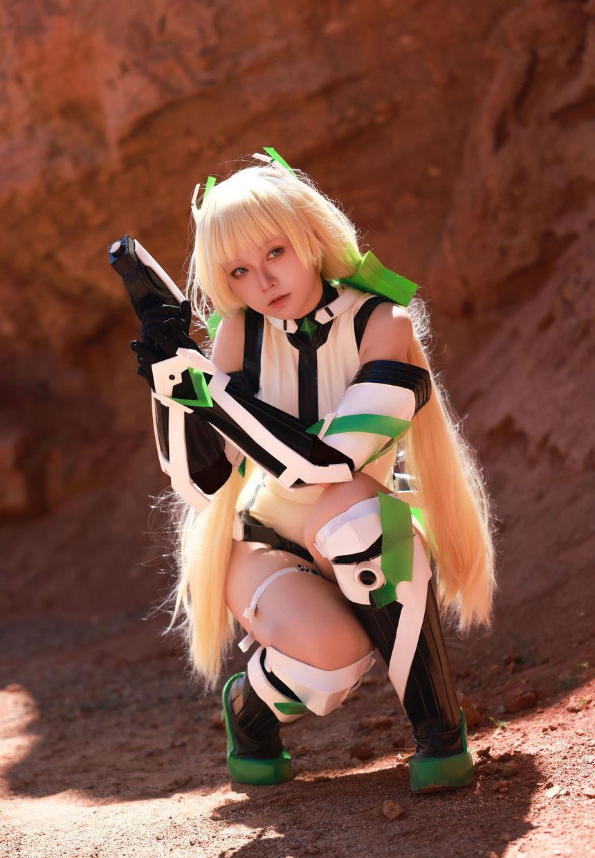 G44不会受伤 –  乐园追放 安吉拉 [40P-818MB]