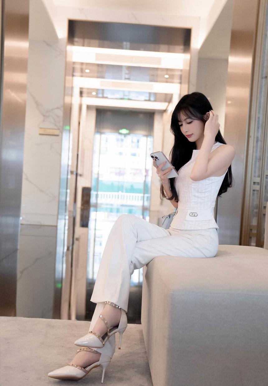 [XiuRen秀人网] 2024.11.29 No.9528 林星阑 [84+1P]