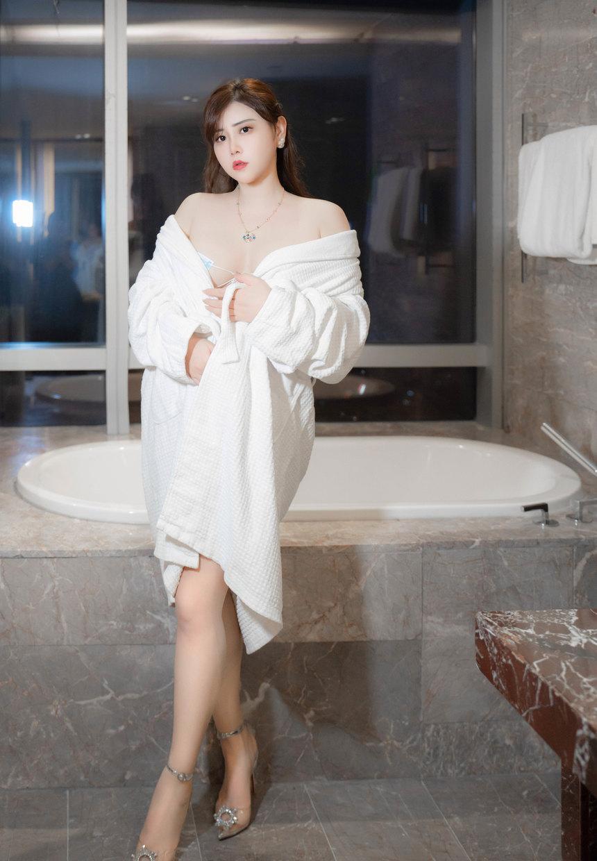 [XiuRen秀人网] 2023.09.27 No.7450 王婉悠Queen [45+1P]