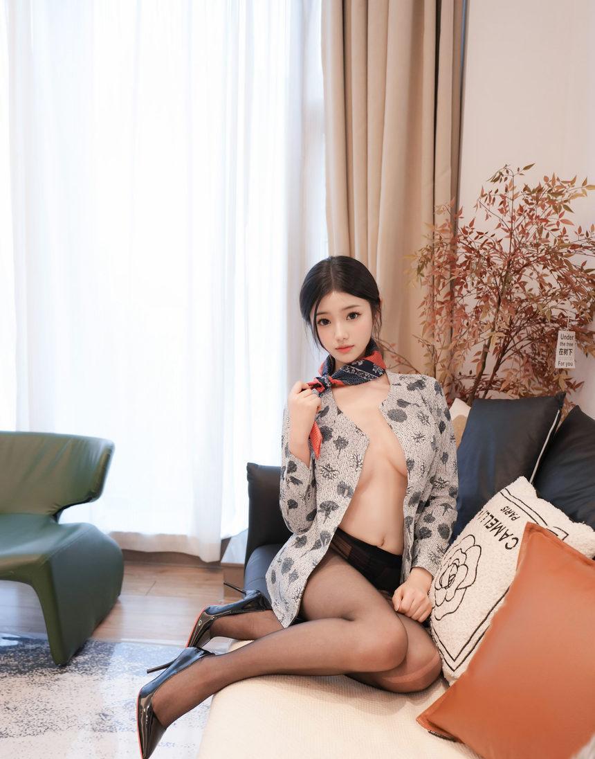 [XiuRen秀人网] 2025.07.24 No.10579 琉璃ww [79+1P]