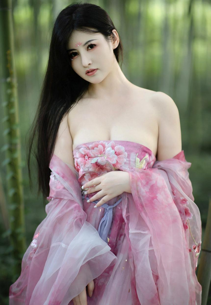 [XiuRen秀人网] 2024.09.02 No.9100 诗诗kiki [70+1P]