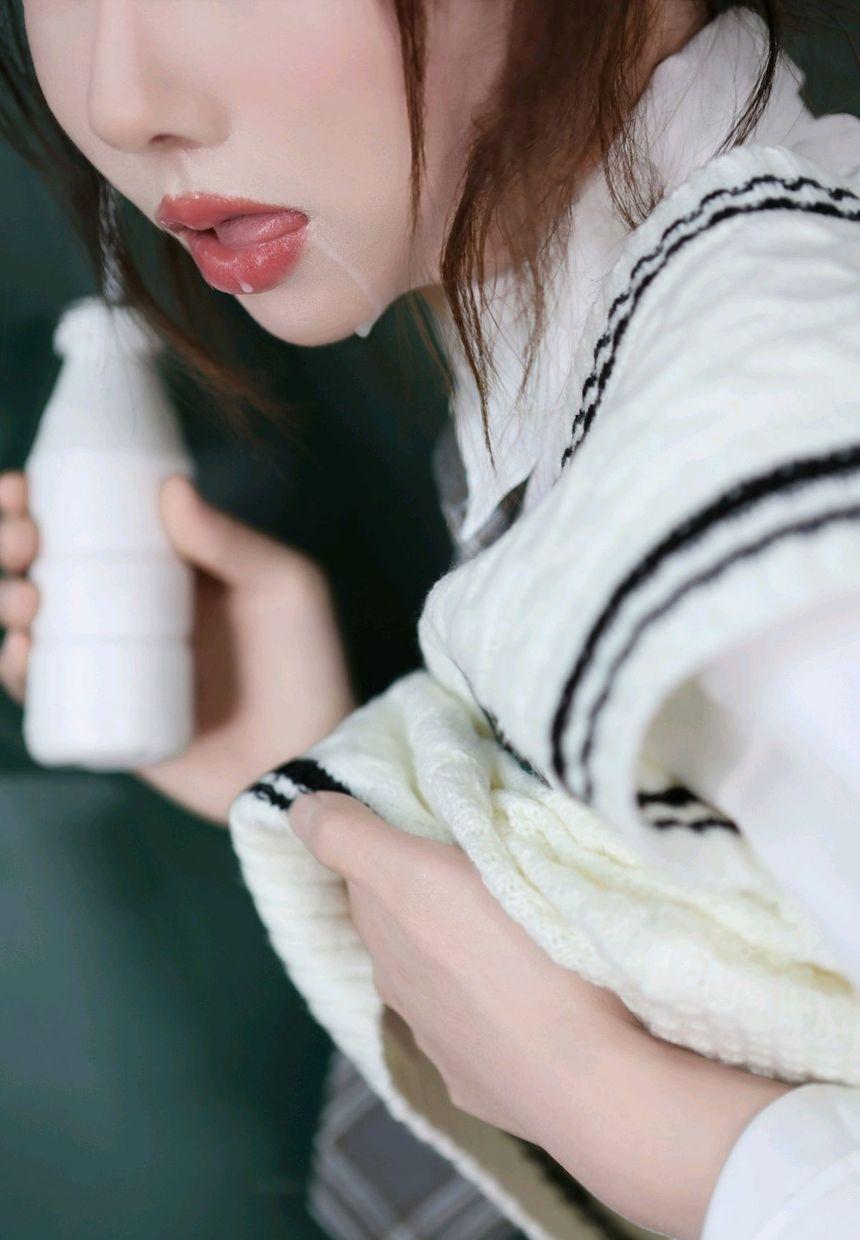 [XiuRen秀人网] 2023.11.24 No.7712 白笑笑 [80+1P]