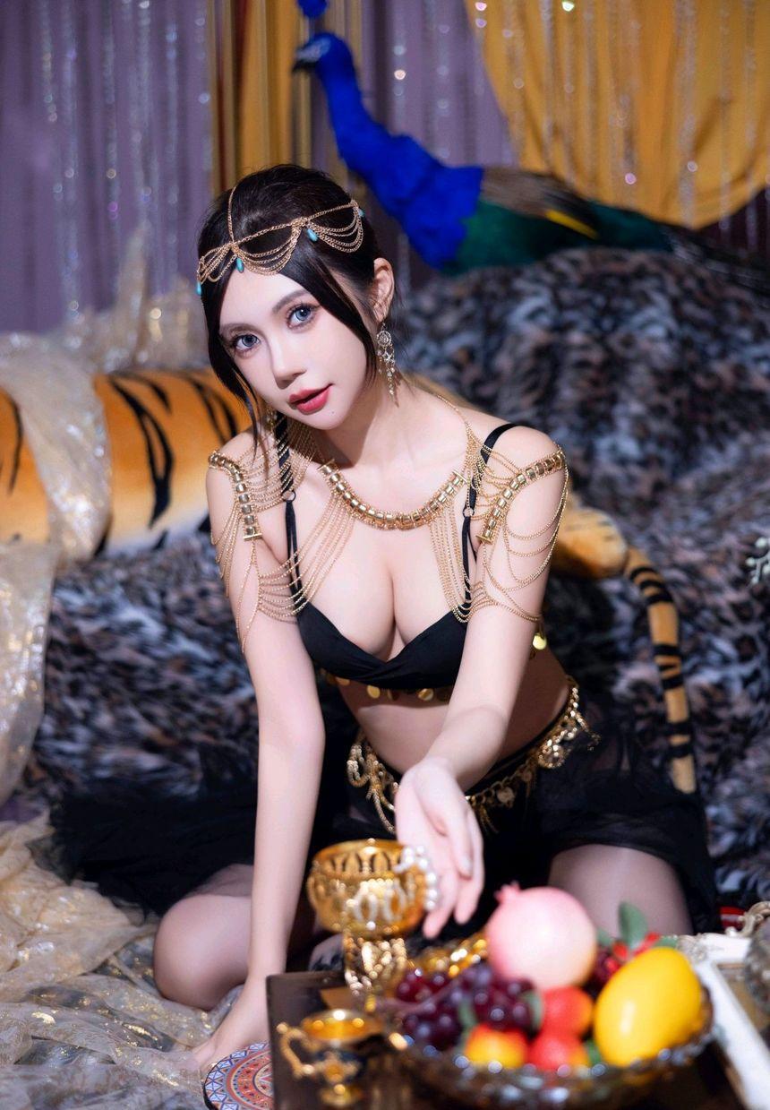 [XiuRen秀人网] 2025.03.14 No.10018 绮里嘉ula [79+1P]