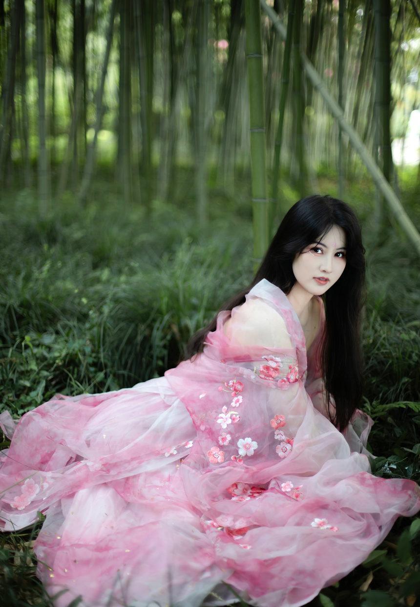 [XiuRen秀人网] 2024.09.02 No.9100 诗诗kiki [70+1P]