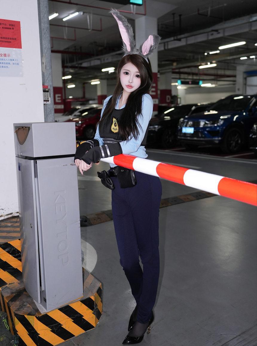 [XiuRen秀人网] 2025.04.16 No.10158 甜妮 [69+1P]