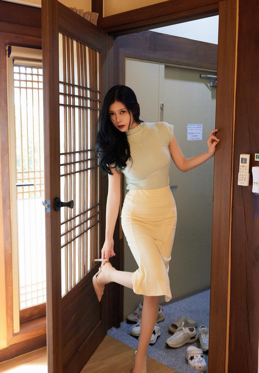 [XiuRen秀人网] 2023.10.19 No.7531 尹甜甜 [63+1P]