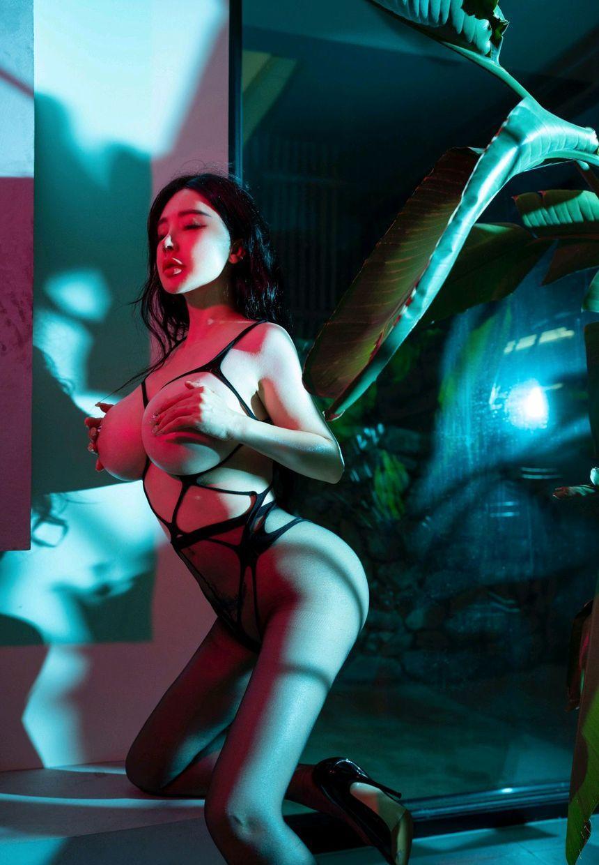 [XINGYAN星颜社] 2025.06.20 VOL.359 潘思沁 [77+1P]