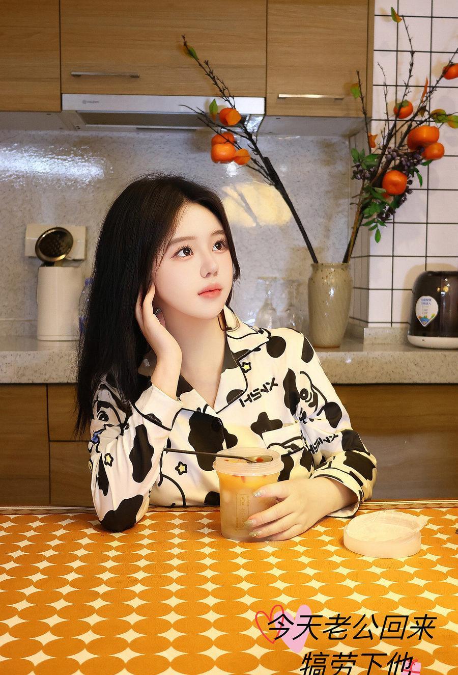 [XiuRen秀人网] 2024.05.10 No.8517 小薯条nienie [77+1P]