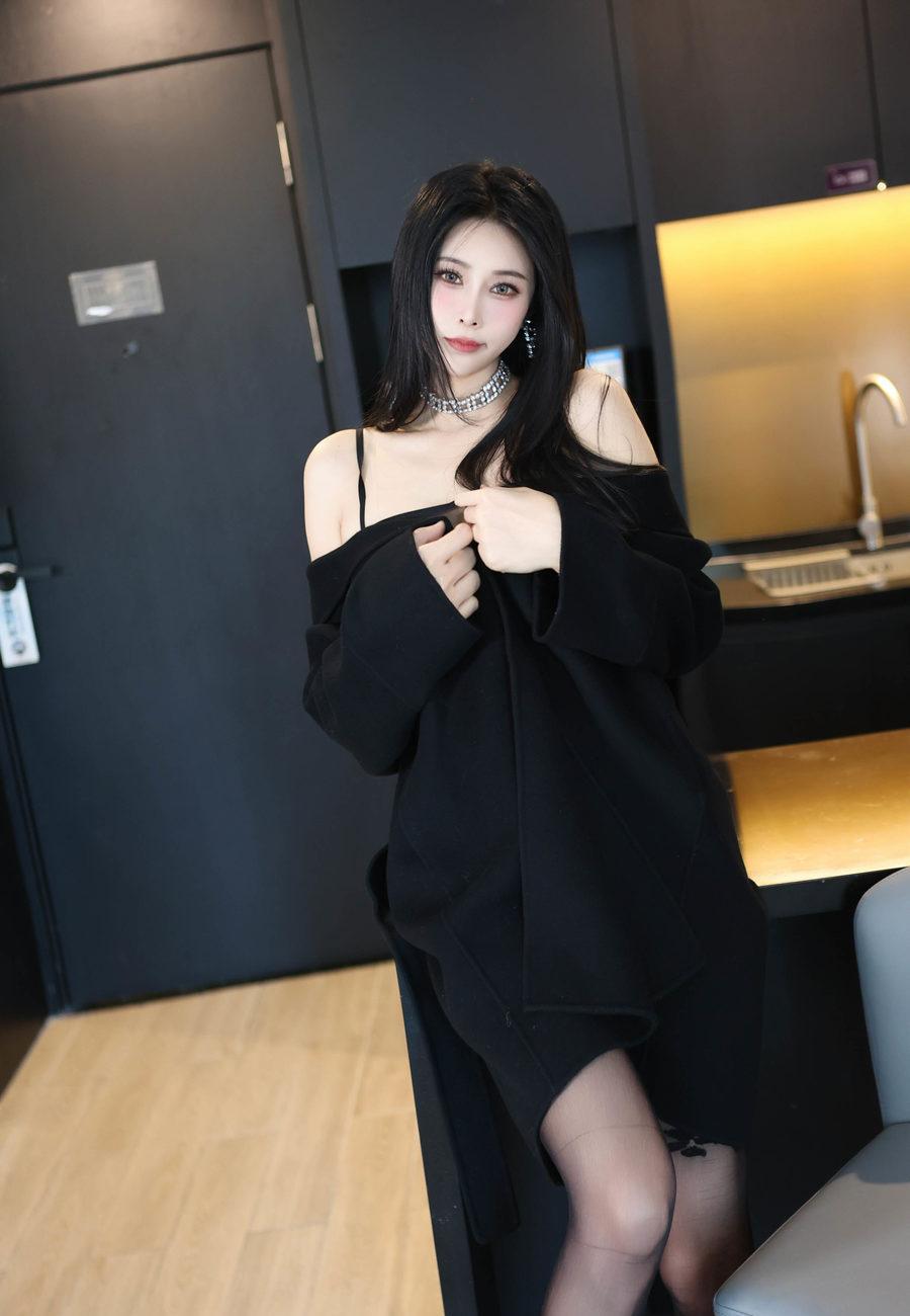 [XiuRen秀人网] 2023.12.12 No.7797 草莓mm [70+1P]