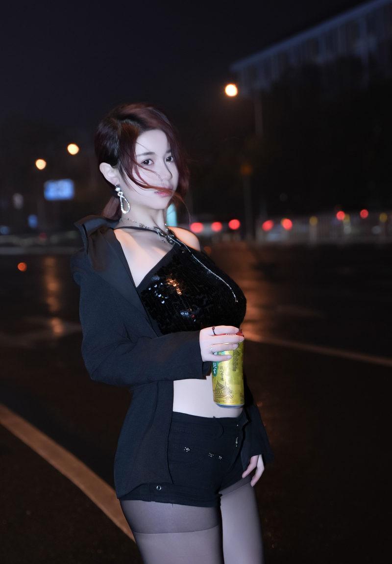 [XiuRen秀人网] 2024.03.08 No.8199 美七 Mia [69+1P]