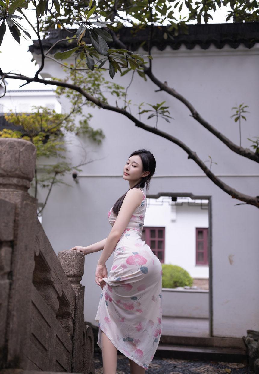 [XiuRen秀人网] 2024.08.29 No.9087 小逗逗 [79+1P]