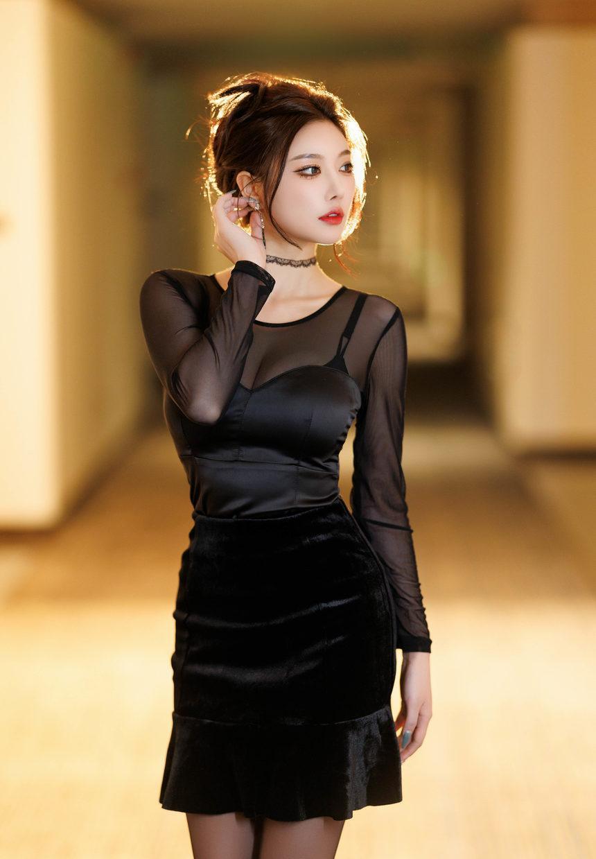 [XiuRen秀人网] 2025.01.17 No.9776 杨晨晨Yome [101+1P]