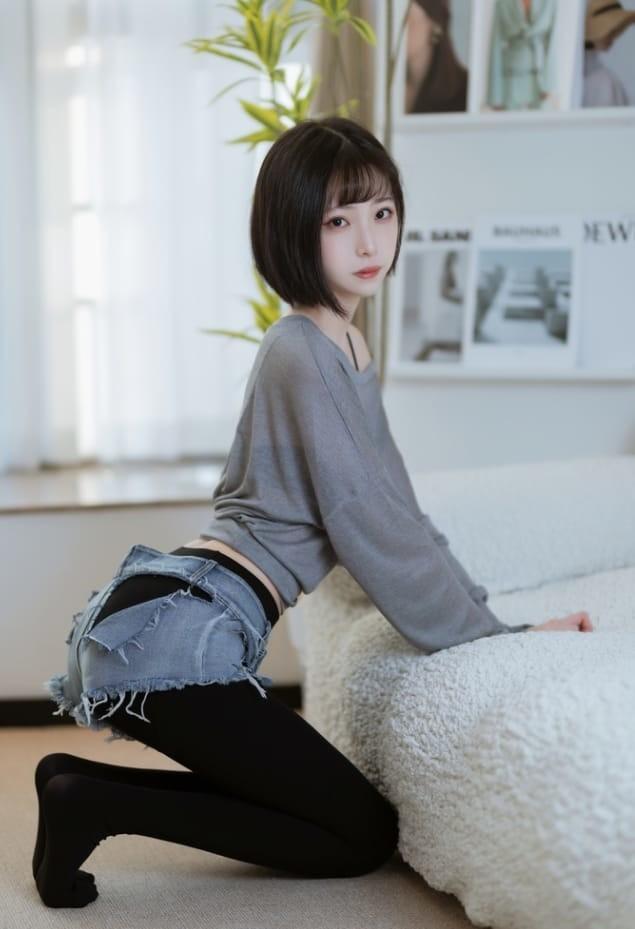 许岚LAN NO.27 半透毛衣 [40P-568M]