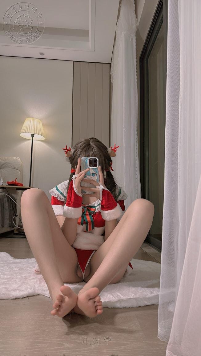 几时宁 – 圣诞小鹿图-美女推荐