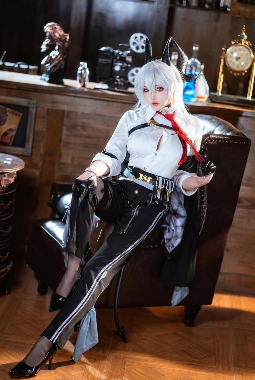 瓜希酱 鸣潮 赞妮-作品推荐